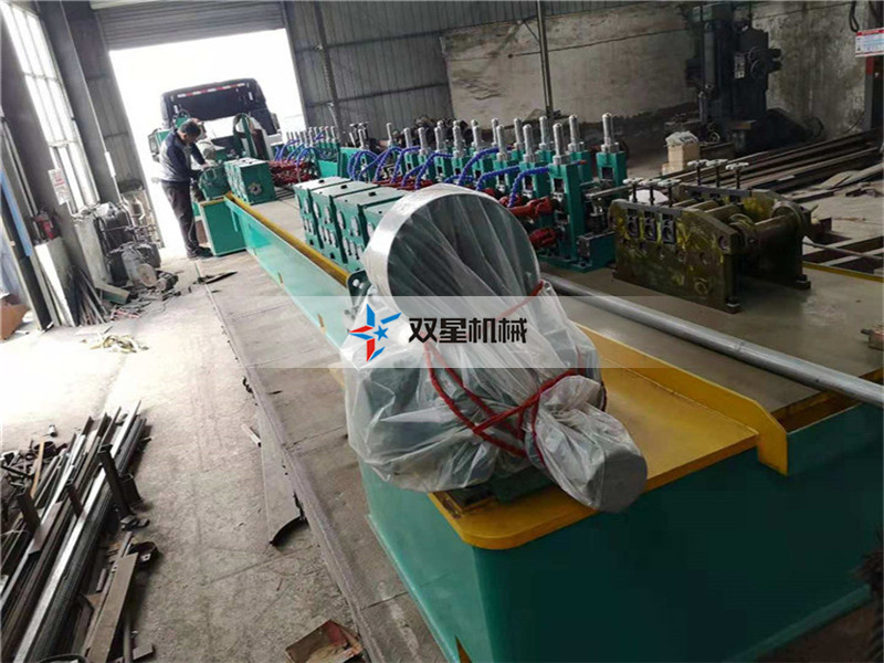 關(guān)于包芯線機(jī)組的運(yùn)行和停機(jī)時(shí)需要注意的問題 關(guān)于包芯線機(jī)組的運(yùn)行和停機(jī)時(shí)需要注意的問題
